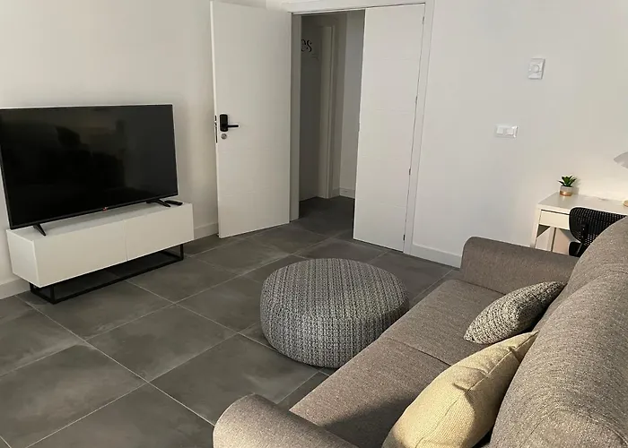 Estudios San Francisco 招待所 3*