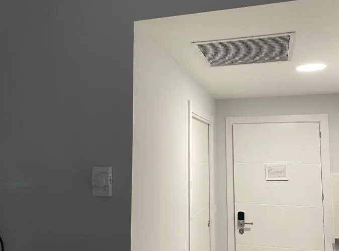 Estudios San Francisco 3*